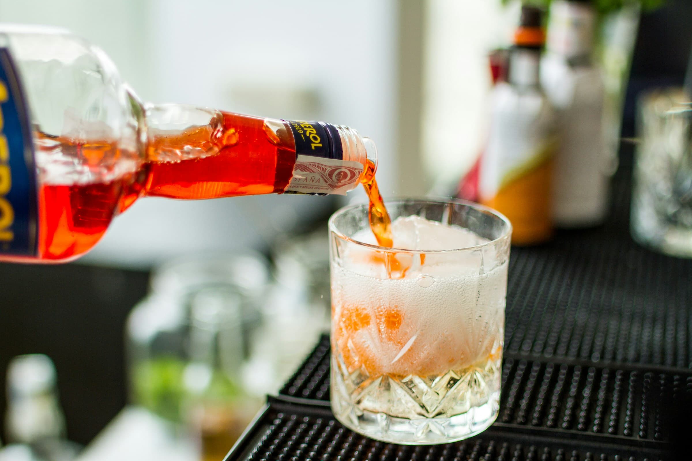 Mixologist at Your Villa